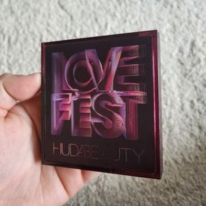 Huda Beauty Lovefest Palette